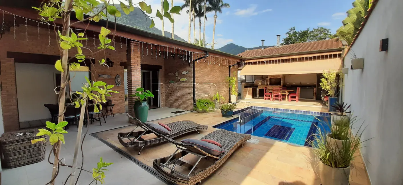 Foto 2 de Casa de Condomínio com 4 quartos à venda, 437m2 em Ubatuba - SP