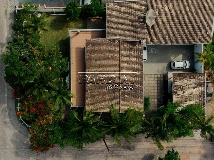 Foto 3 de Casa com 4 quartos à venda, 500m2 em Ubatuba - SP