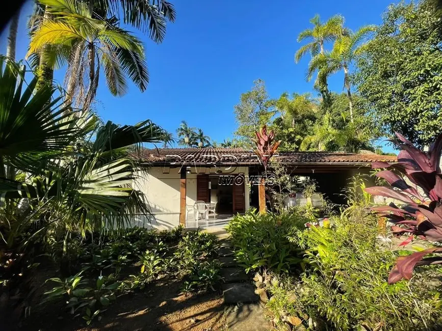 Foto 1 de Casa com 4 quartos à venda, 249m2 em Ubatuba - SP
