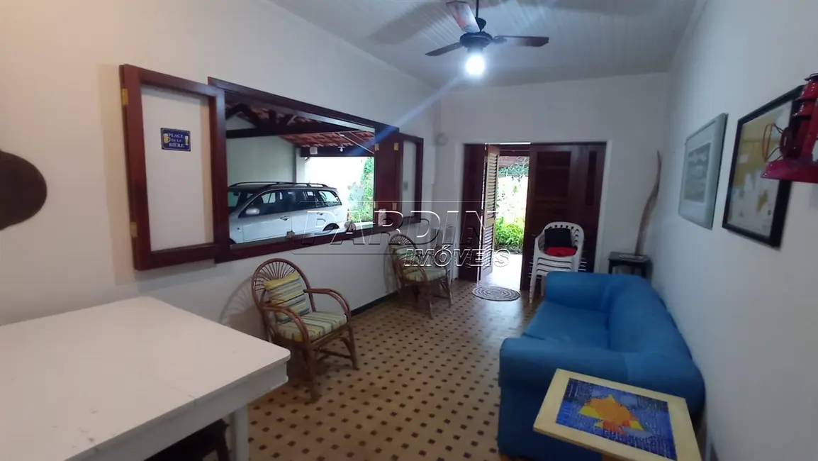 Foto 3 de Casa com 4 quartos à venda, 249m2 em Ubatuba - SP