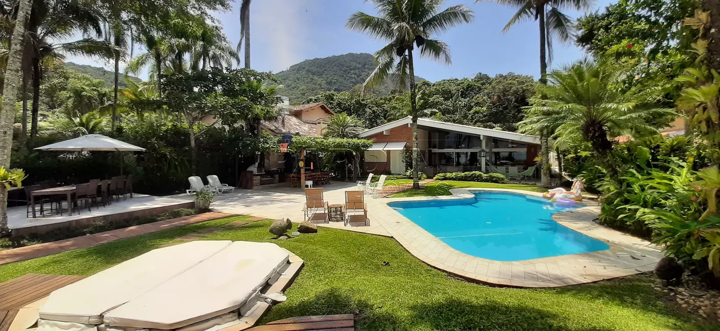 Foto 5 de Casa de Condomínio com 7 quartos à venda, 550m2 em Ubatuba - SP