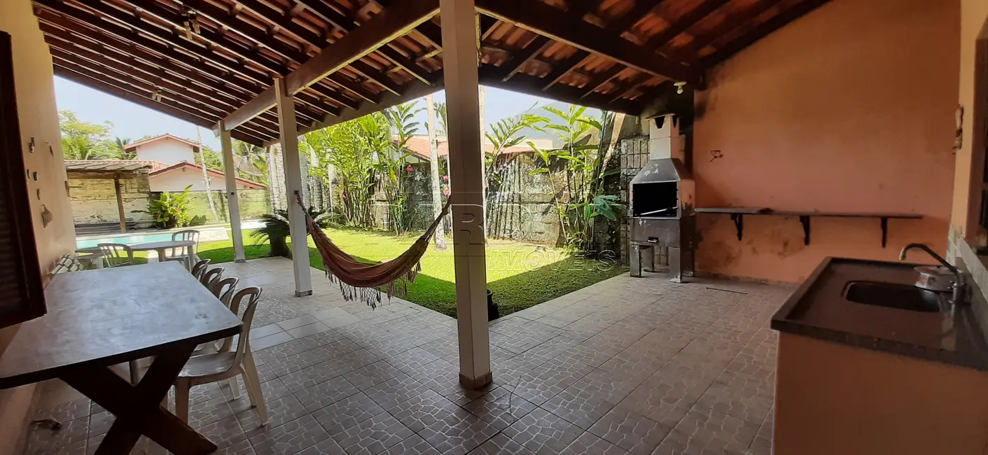 Foto 9 de Casa de Condomínio com 4 quartos à venda, 270m2 em Ubatuba - SP