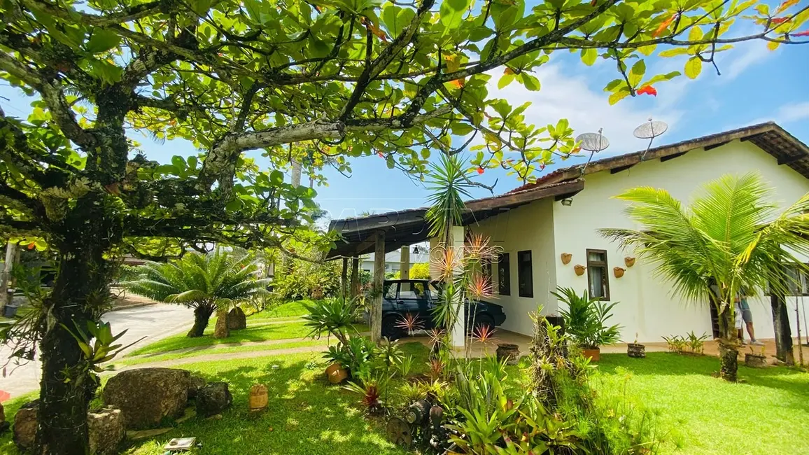 Casa de Condomínio com 3 quartos à venda, 300m2 em Ubatuba - SP - imagem 2 Foto 2 de Casa de Condomínio com 3 quartos à venda, 300m2 em Ubatuba - SP