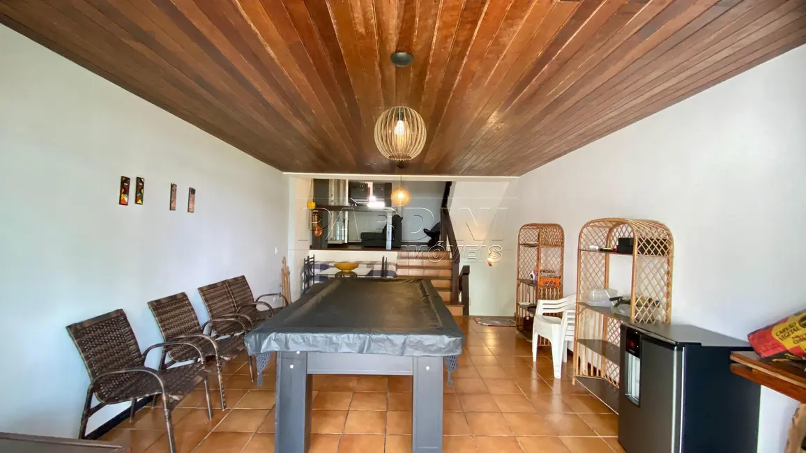 Foto 8 de Apartamento com 3 quartos à venda, 217m2 em Ubatuba - SP