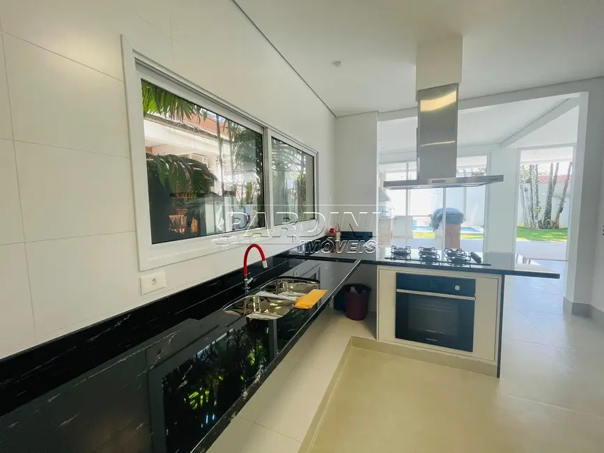 Foto 3 de Casa de Condomínio com 5 quartos à venda, 371m2 em Ubatuba - SP