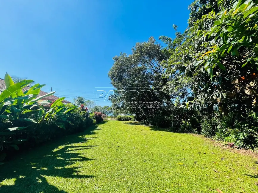 Foto 3 de Terreno / Lote à venda, 363m2 em Ubatuba - SP