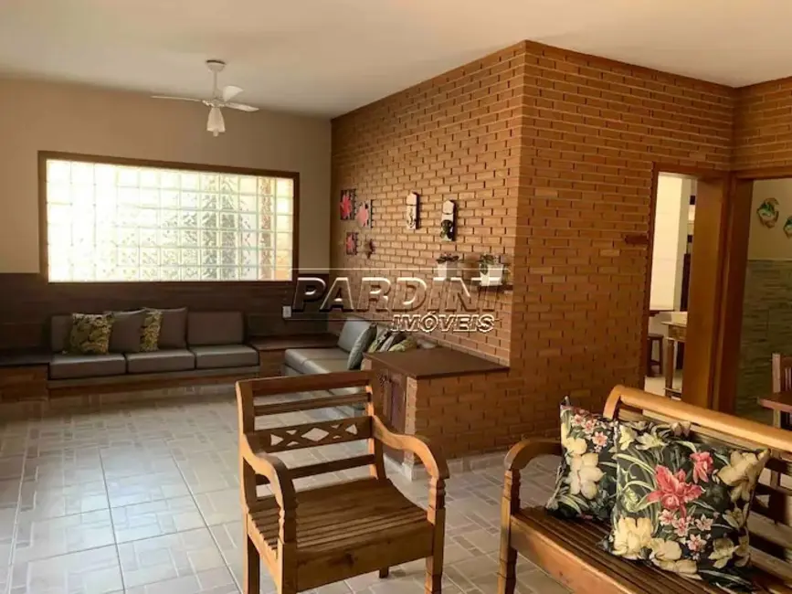 Foto 6 de Casa com 7 quartos à venda, 255m2 em Ubatuba - SP