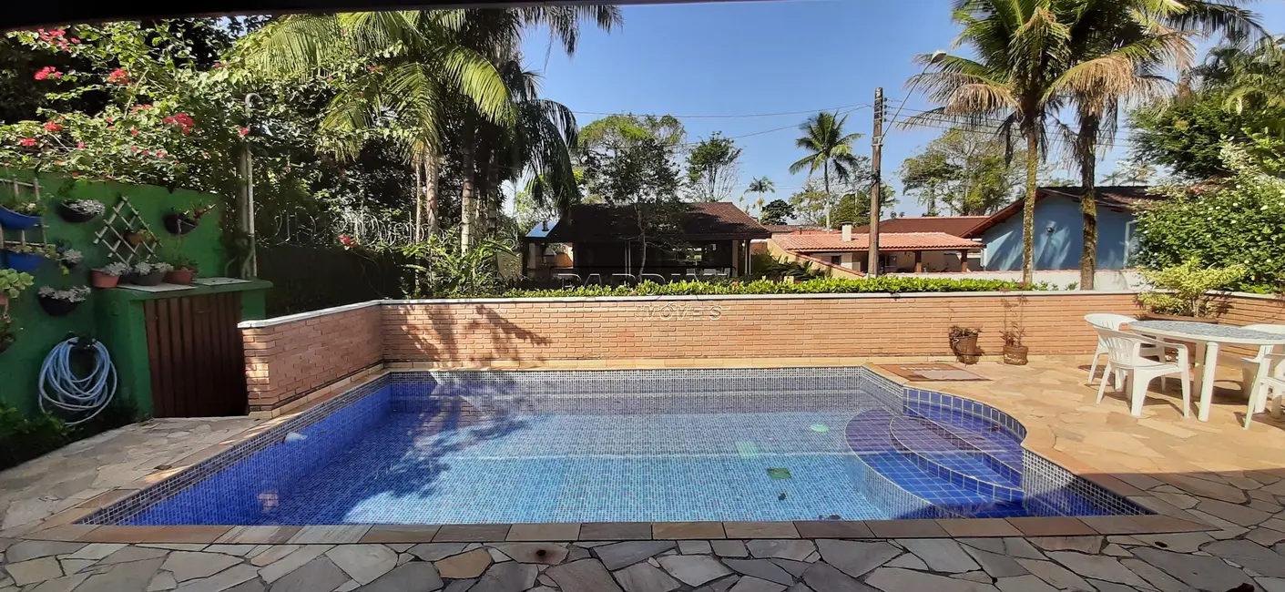 Foto 3 de Casa de Condomínio com 5 quartos à venda, 216m2 em Ubatuba - SP