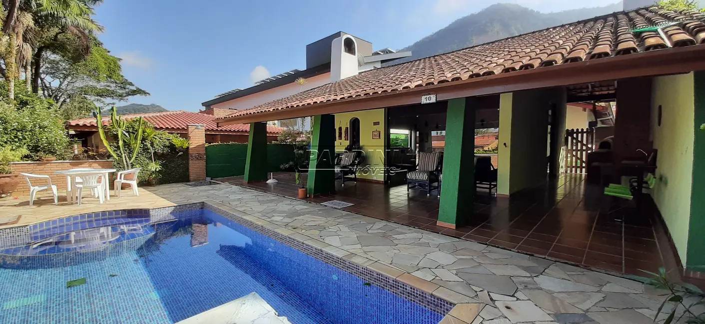 Foto 2 de Casa de Condomínio com 5 quartos à venda, 216m2 em Ubatuba - SP