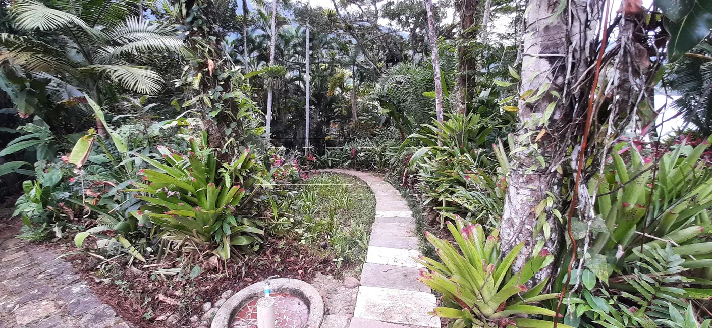 Foto 8 de Casa com 5 quartos à venda, 267m2 em Ubatuba - SP