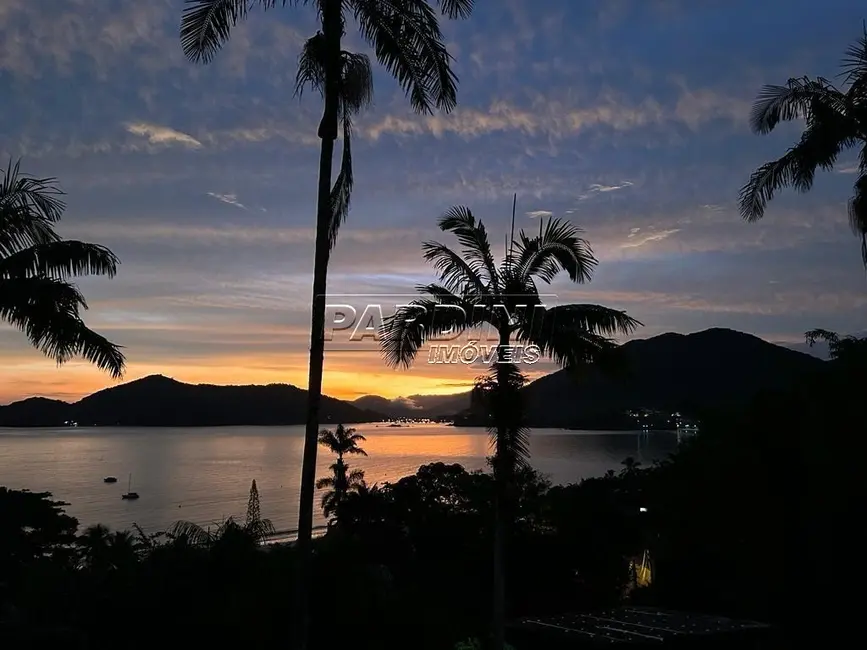 Foto 8 de Casa com 4 quartos à venda, 291m2 em Ubatuba - SP