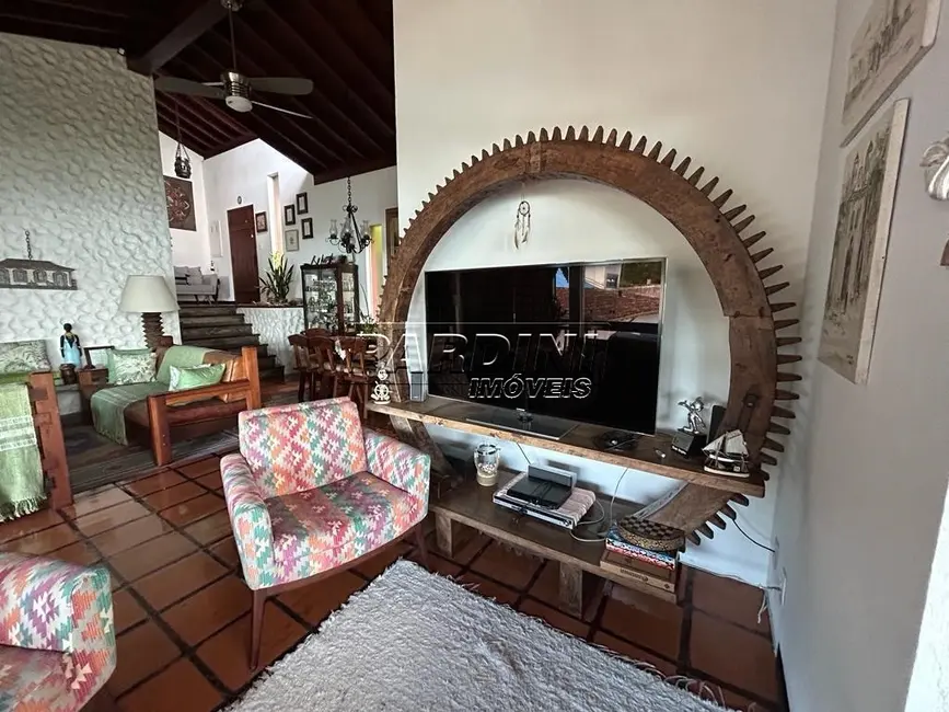 Foto 3 de Casa com 4 quartos à venda, 291m2 em Ubatuba - SP