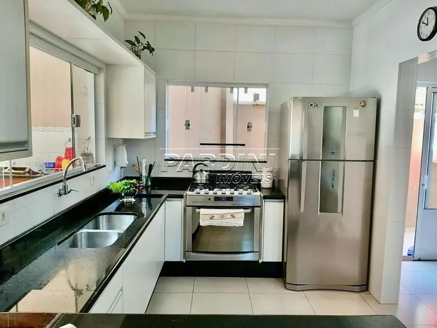 Foto 8 de Casa com 4 quartos à venda, 205m2 em Ubatuba - SP