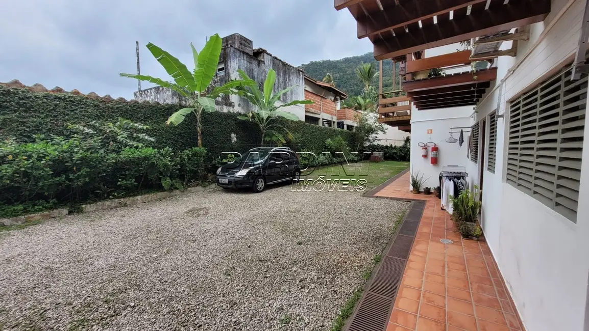 Apartamento com 3 quartos à venda, 155m2 em Ubatuba - SP - imagem 3 Foto 3 de Apartamento com 3 quartos à venda, 155m2 em Ubatuba - SP