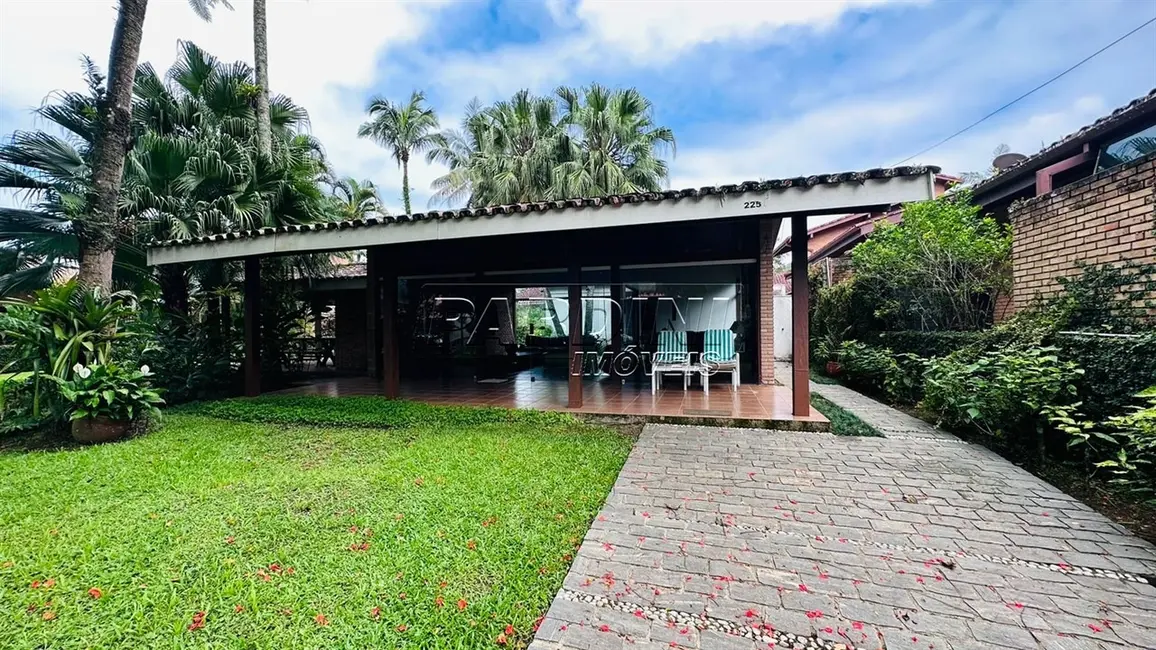 Foto 2 de Casa de Condomínio com 5 quartos à venda, 191m2 em Ubatuba - SP