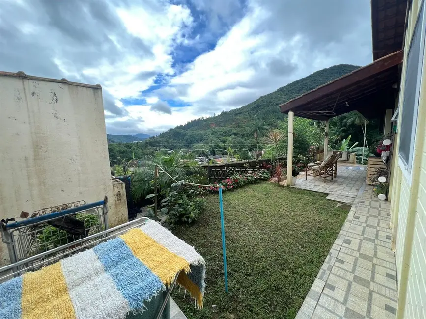 Foto 3 de Casa com 2 quartos à venda, 70m2 em Ubatuba - SP