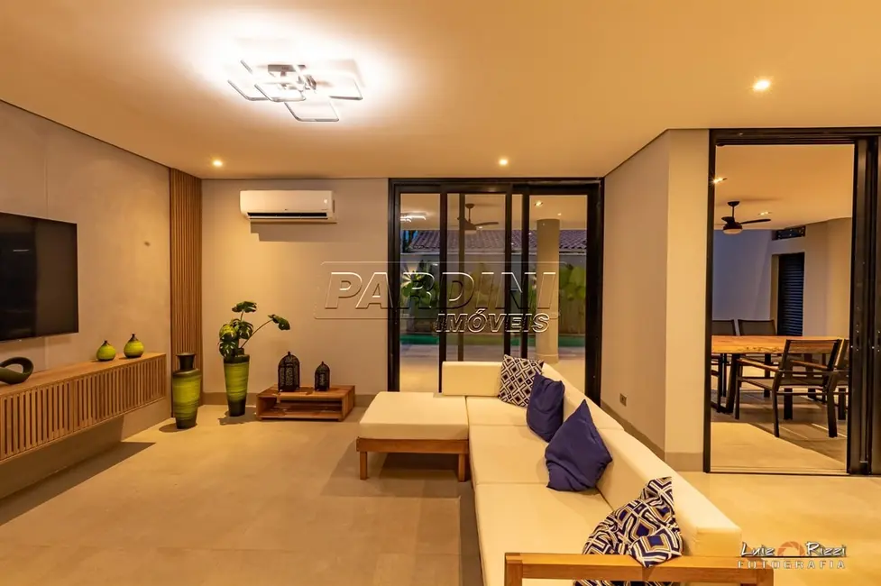 Foto 9 de Casa de Condomínio com 5 quartos à venda, 330m2 em Ubatuba - SP