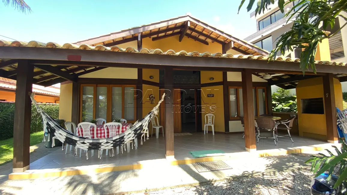 Foto 3 de Casa de Condomínio com 4 quartos à venda, 250m2 em Ubatuba - SP