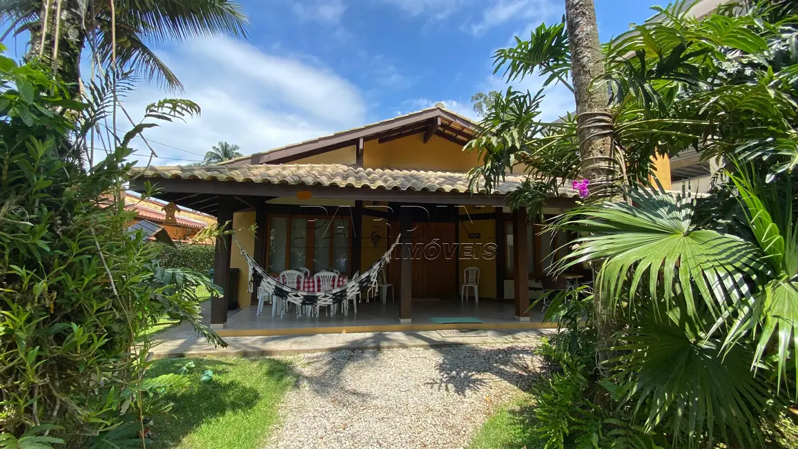 Foto 4 de Casa de Condomínio com 4 quartos à venda, 250m2 em Ubatuba - SP