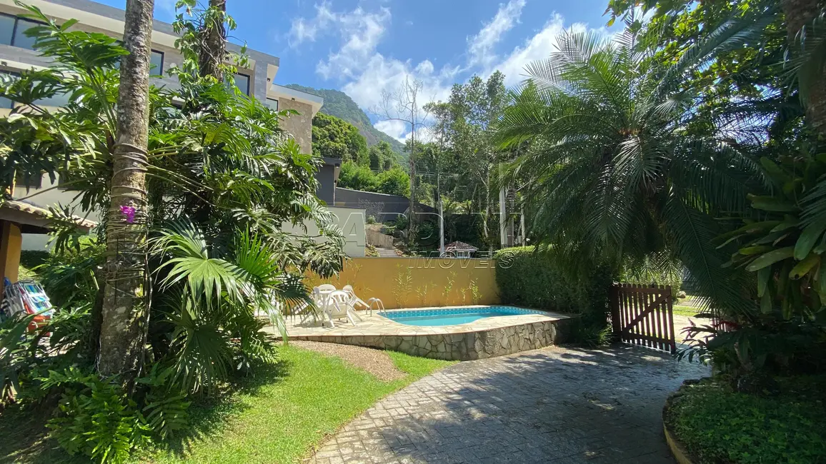 Foto 9 de Casa de Condomínio com 4 quartos à venda, 250m2 em Ubatuba - SP