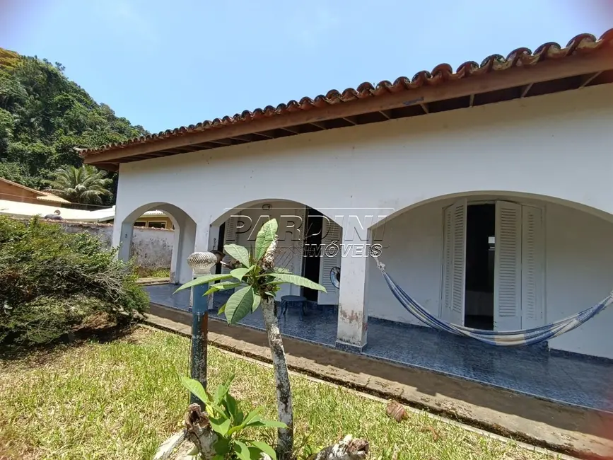 Foto 3 de Casa com 6 quartos à venda, 275m2 em Ubatuba - SP
