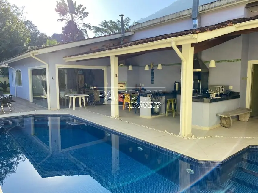 Foto 1 de Casa com 3 quartos à venda, 206m2 em Ubatuba - SP