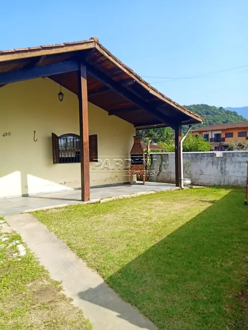 Foto 3 de Casa com 3 quartos à venda, 157m2 em Ubatuba - SP
