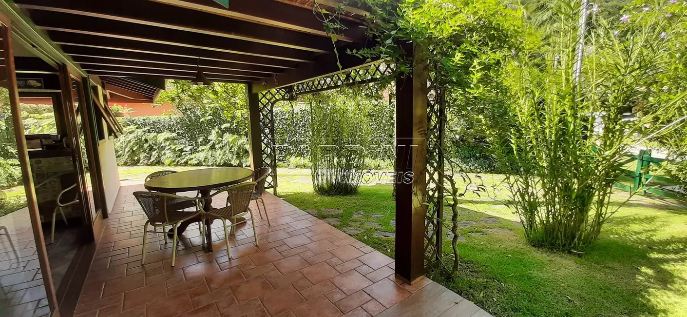 Foto 9 de Casa de Condomínio com 4 quartos à venda, 308m2 em Ubatuba - SP