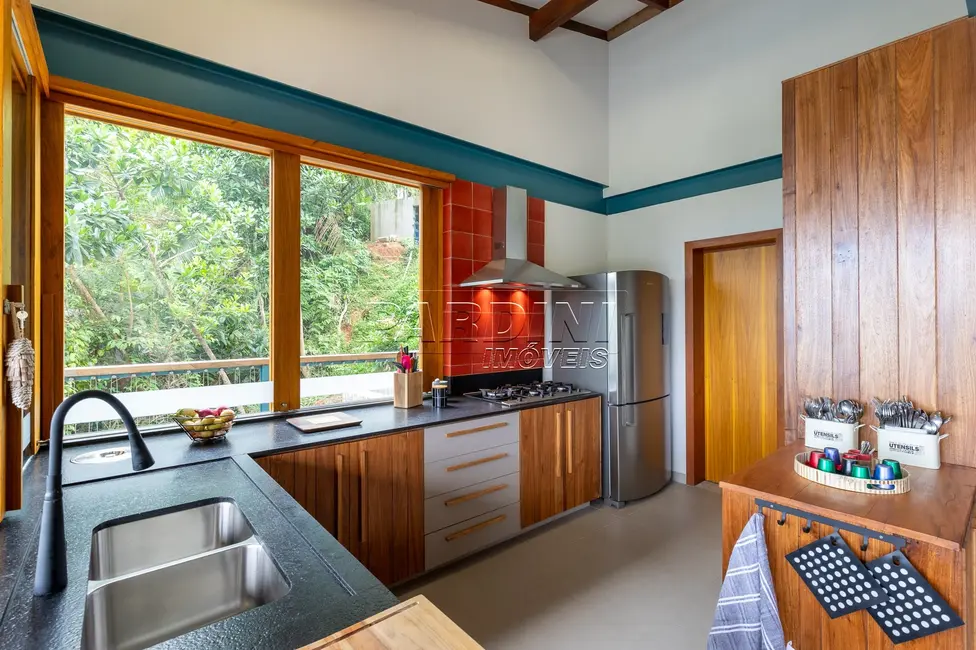 Foto 5 de Casa de Condomínio com 4 quartos à venda, 560m2 em Ubatuba - SP