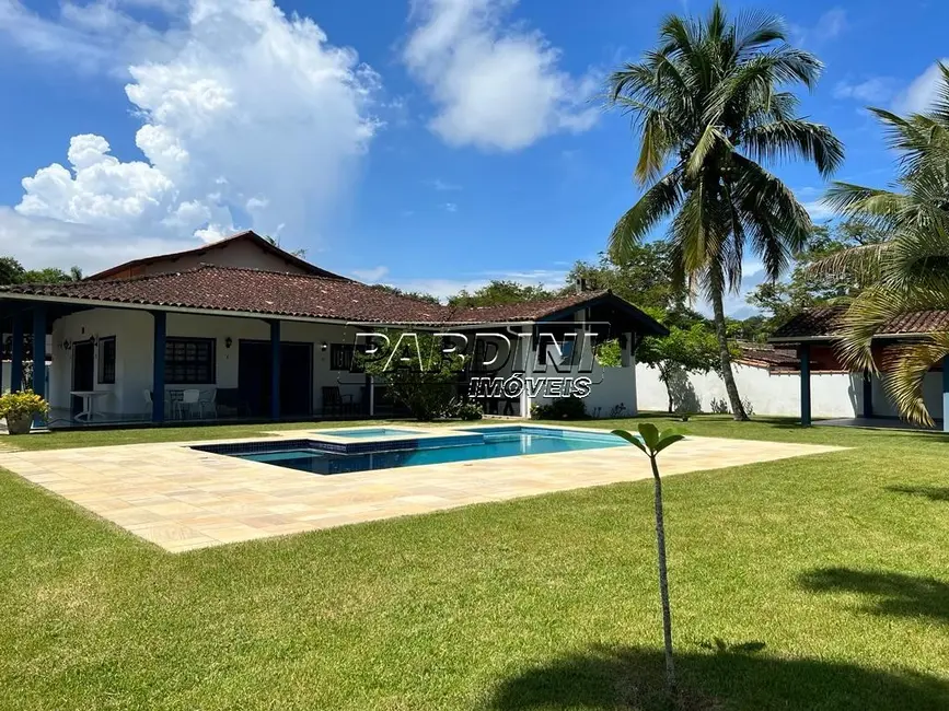 Foto 2 de Casa de Condomínio com 4 quartos à venda, 330m2 em Ubatuba - SP
