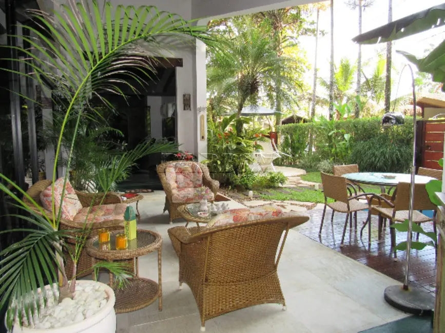 Foto 2 de Casa de Condomínio com 6 quartos à venda, 200m2 em Ubatuba - SP