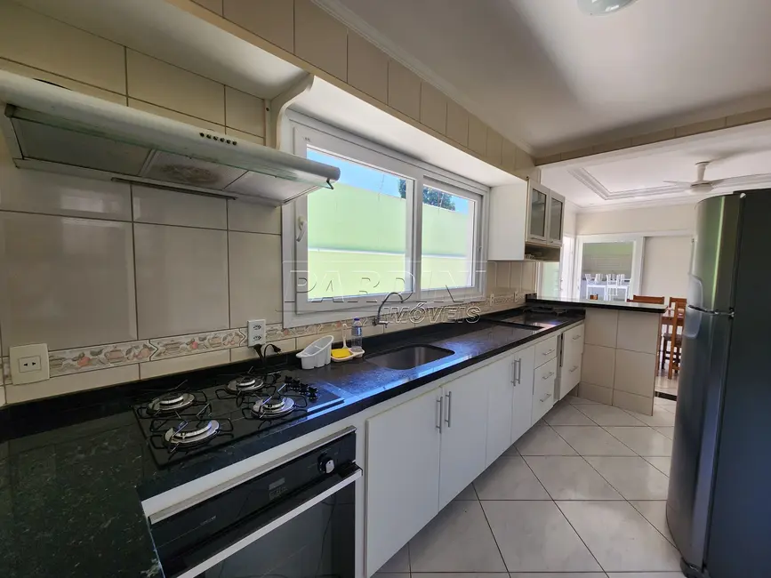 Foto 6 de Casa com 5 quartos à venda, 228m2 em Ubatuba - SP