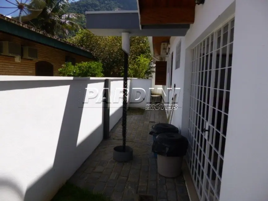 Foto 5 de Casa de Condomínio com 5 quartos à venda, 215m2 em Ubatuba - SP