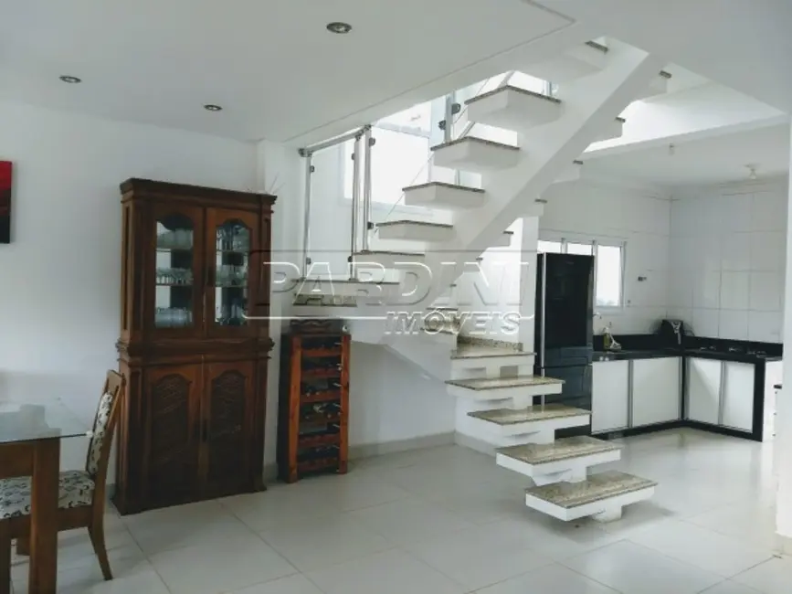 Foto 3 de Casa com 6 quartos à venda, 205m2 em Ubatuba - SP