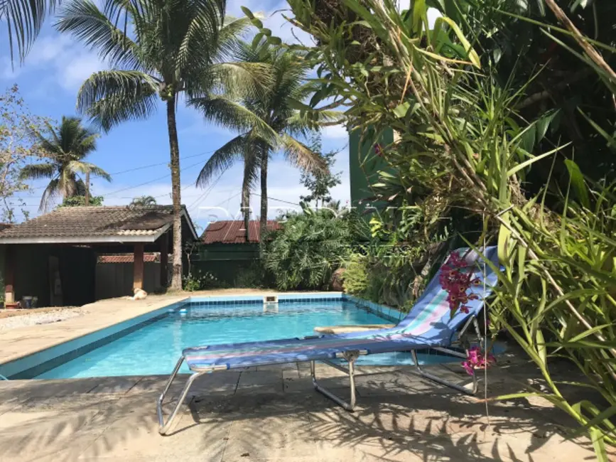 Foto 1 de Casa com 4 quartos à venda, 111m2 em Ubatuba - SP