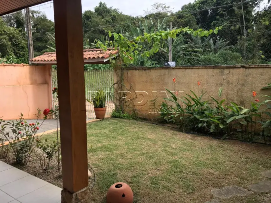 Foto 3 de Casa com 4 quartos à venda, 111m2 em Ubatuba - SP