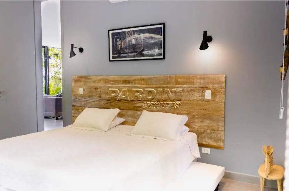 Foto 2 de Casa de Condomínio com 3 quartos à venda em Ubatuba - SP