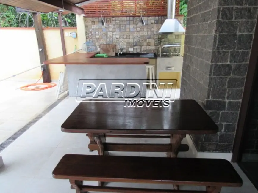 Foto 6 de Casa de Condomínio com 5 quartos à venda, 210m2 em Ubatuba - SP