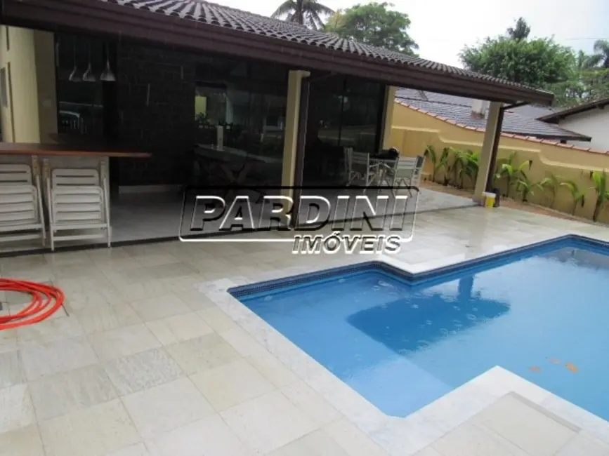 Foto 1 de Casa de Condomínio com 5 quartos à venda, 210m2 em Ubatuba - SP