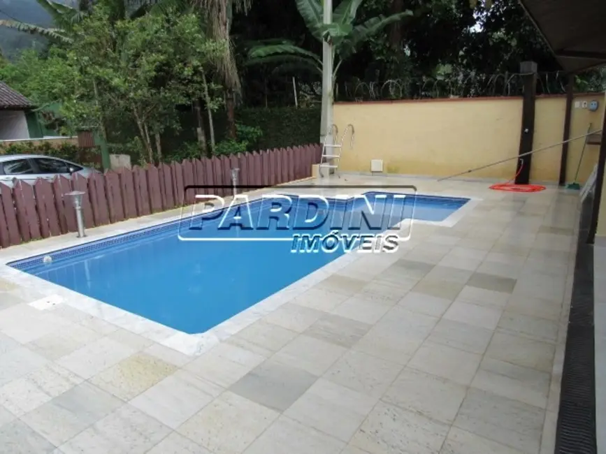 Foto 3 de Casa de Condomínio com 5 quartos à venda, 210m2 em Ubatuba - SP