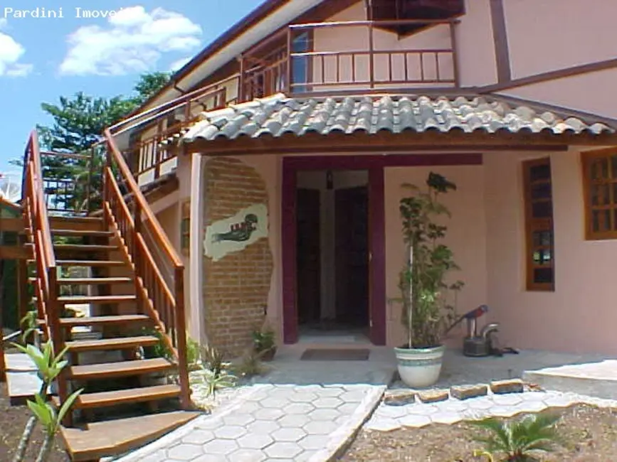 Foto 4 de Casa com 9 quartos à venda em Ubatuba - SP