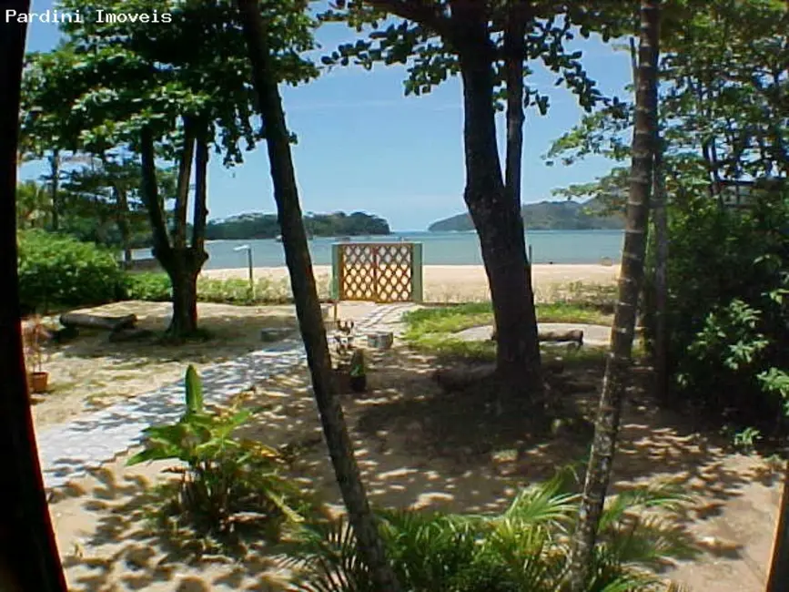 Foto 9 de Casa com 9 quartos à venda em Ubatuba - SP