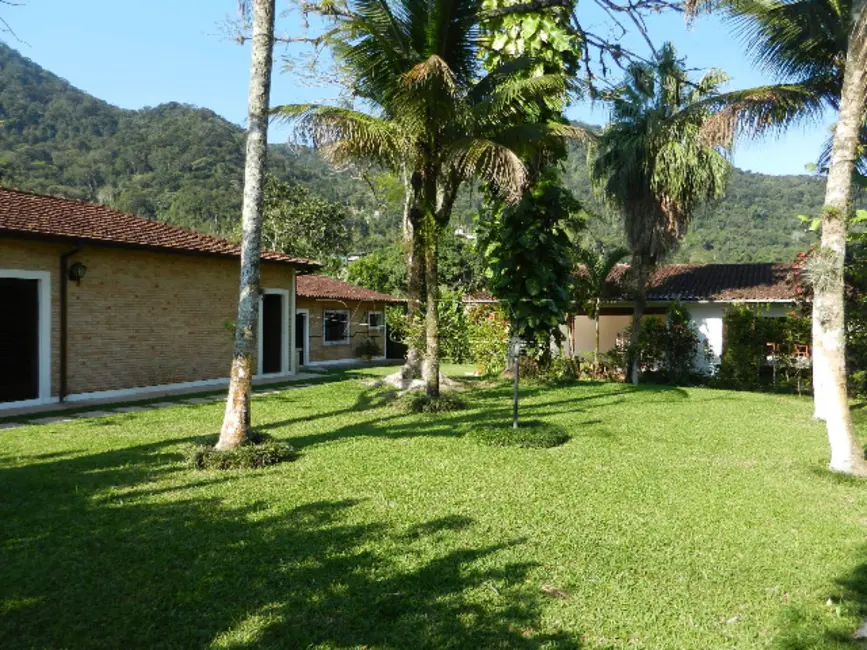 Foto 3 de Casa com 3 quartos à venda, 210m2 em Ubatuba - SP