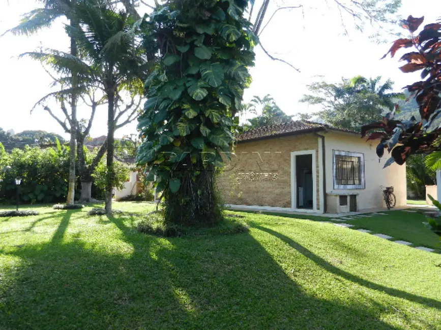 Foto 4 de Casa com 3 quartos à venda, 210m2 em Ubatuba - SP