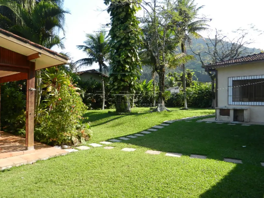 Foto 1 de Casa com 3 quartos à venda, 210m2 em Ubatuba - SP