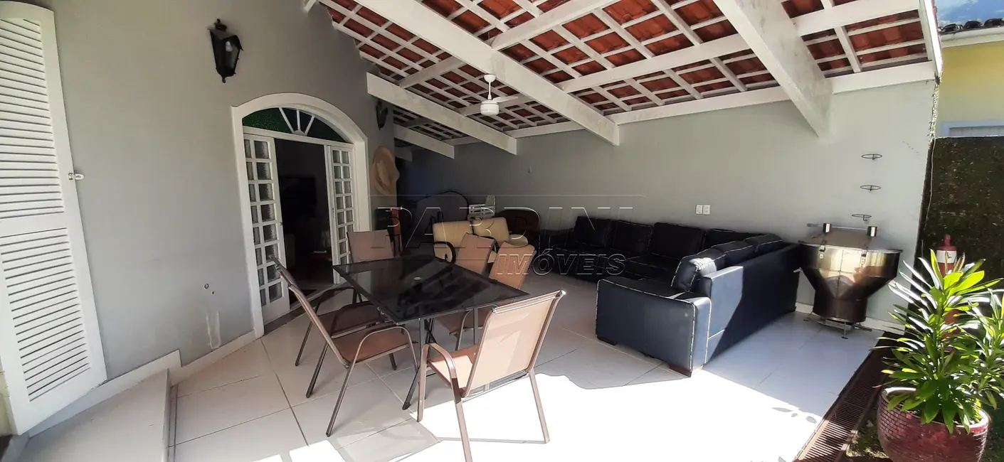 Foto 7 de Casa de Condomínio com 4 quartos à venda, 180m2 em Ubatuba - SP