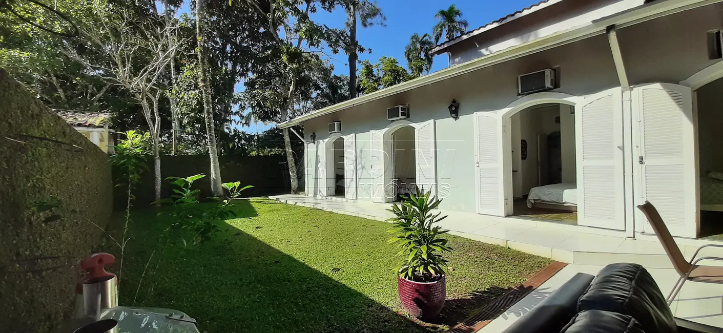 Foto 4 de Casa de Condomínio com 4 quartos à venda, 180m2 em Ubatuba - SP