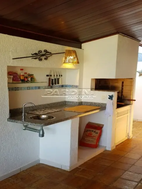 Foto 4 de Casa de Condomínio com 4 quartos à venda, 133m2 em Ubatuba - SP