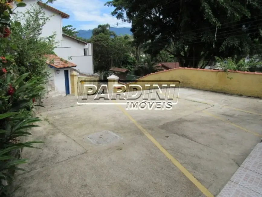Pousada com 6 quartos à venda, 300m2 em Ubatuba - SP - imagem 5 Foto 5 de Pousada com 6 quartos à venda, 300m2 em Ubatuba - SP