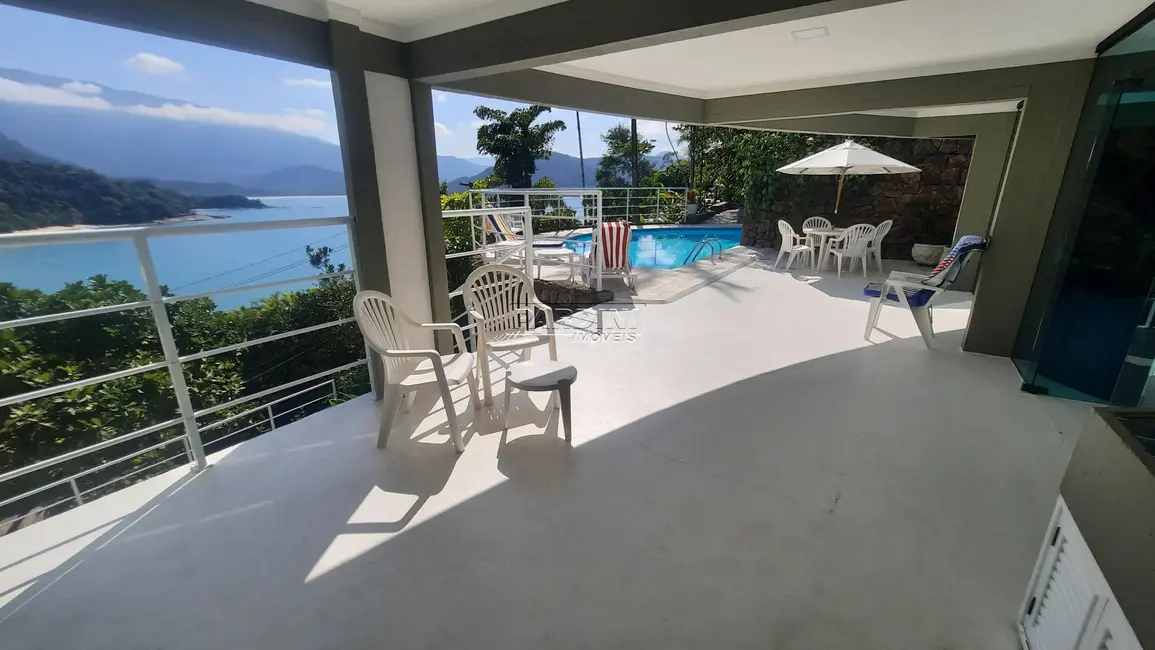 Foto 3 de Casa de Condomínio com 4 quartos à venda, 450m2 em Ubatuba - SP